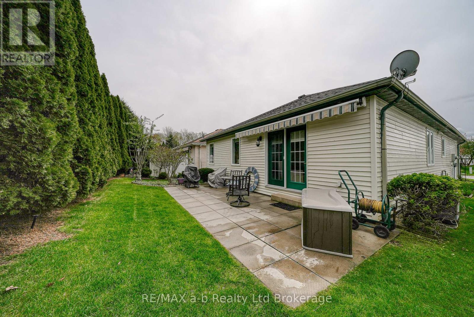 23 BRASHER DRIVE - 14