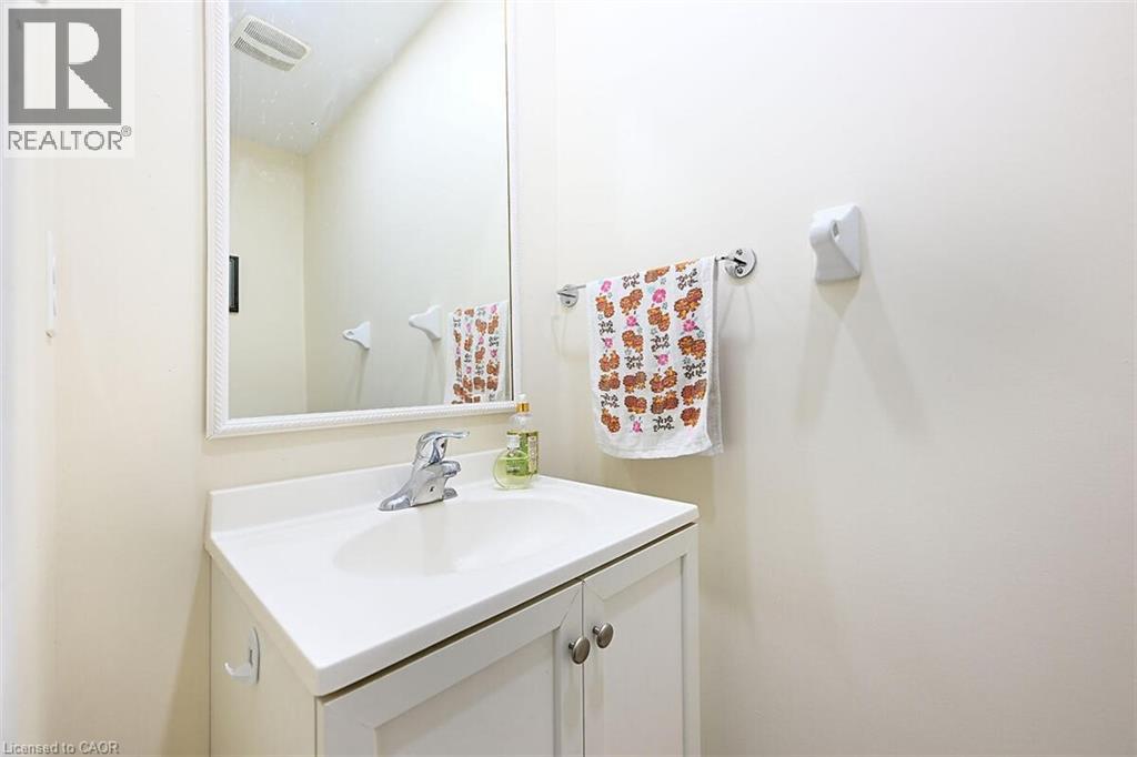 7 SIRENTE Drive Unit# 35, Hamilton, Ontario, L9A0B4 — Photo 22