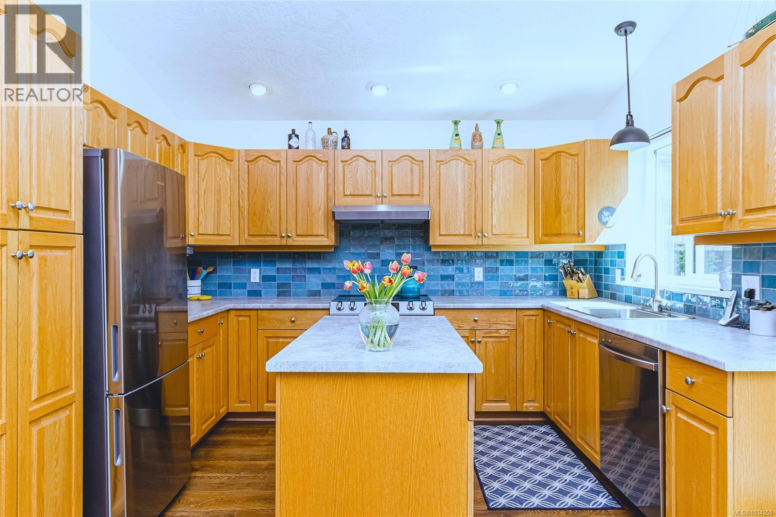 726 Park Pl - 6