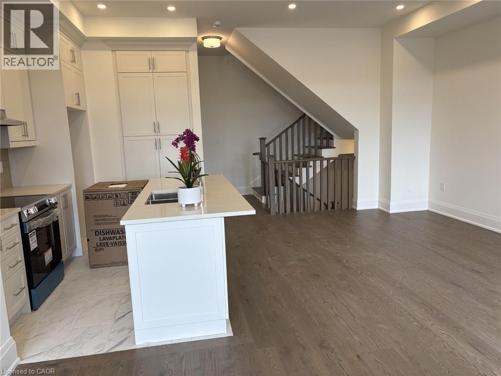 3326 UMAR Avenue, Oakville, Ontario, L6M4K1 — Photo 6