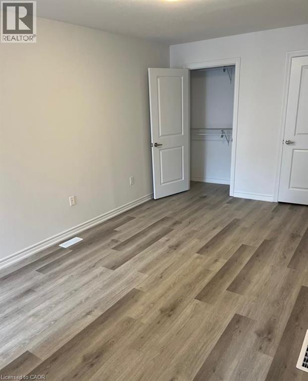 461 BLACKBURN Drive Unit# 102, Brantford, Ontario, N3T0W9 — Photo 17