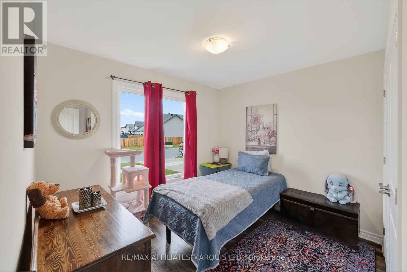 328 BELFORT CRESCENT - 13