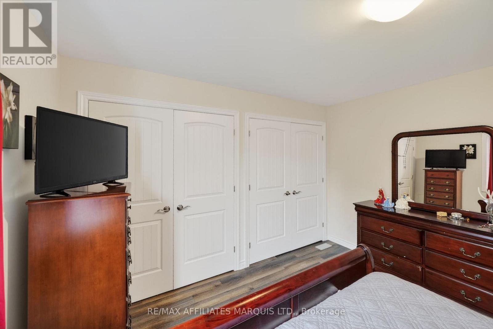 328 BELFORT CRESCENT - 17