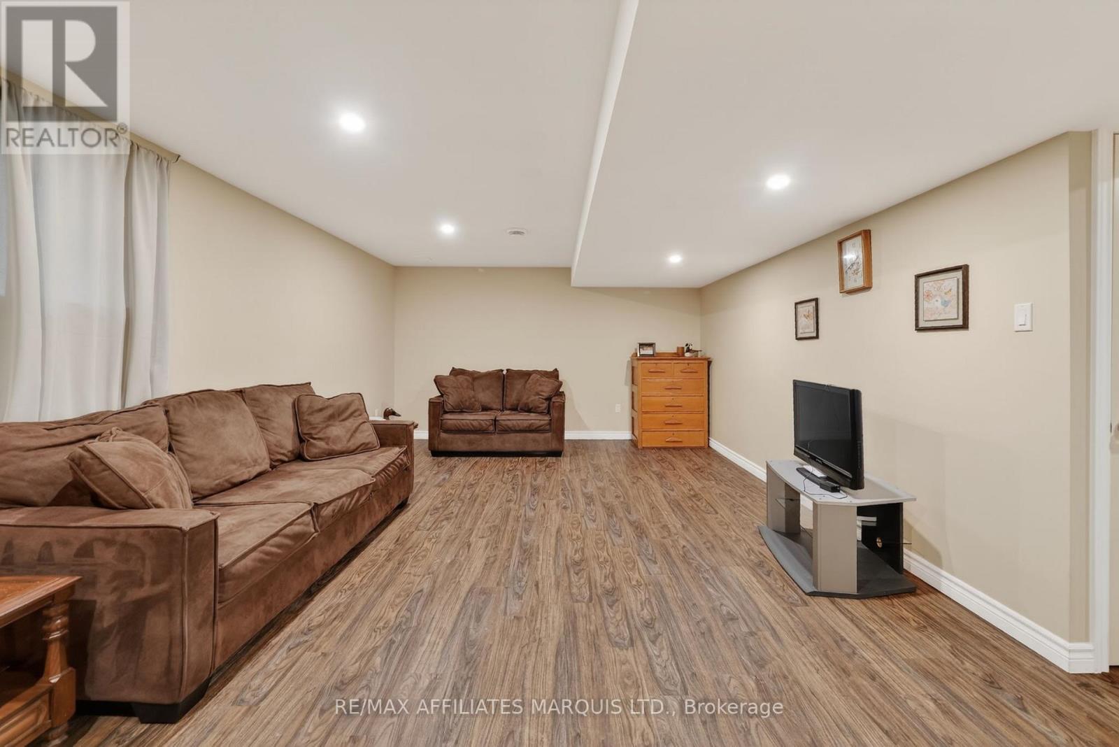 328 BELFORT CRESCENT - 20