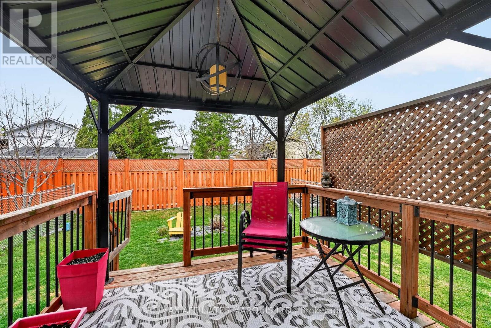 328 BELFORT CRESCENT - 26