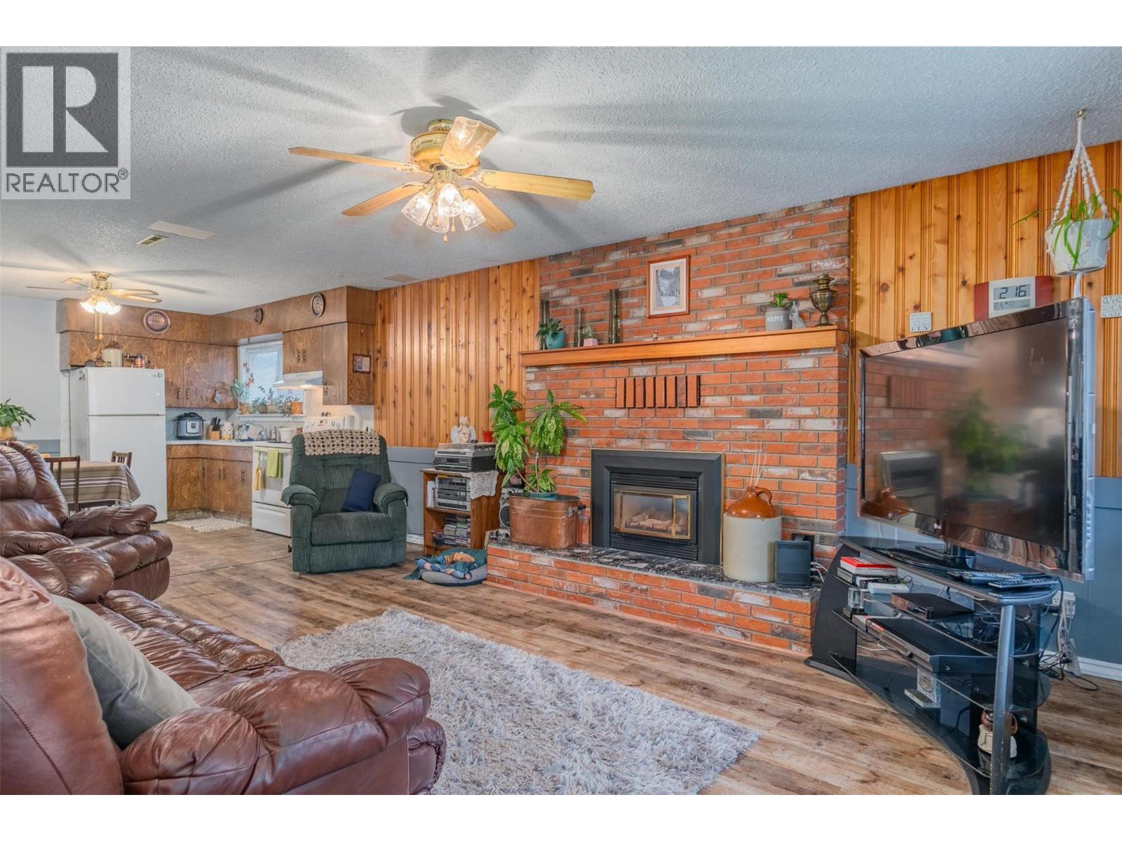 1224 Third Avenue - 26