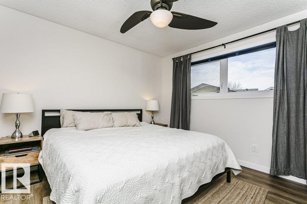 9412 176 AV NW, Edmonton