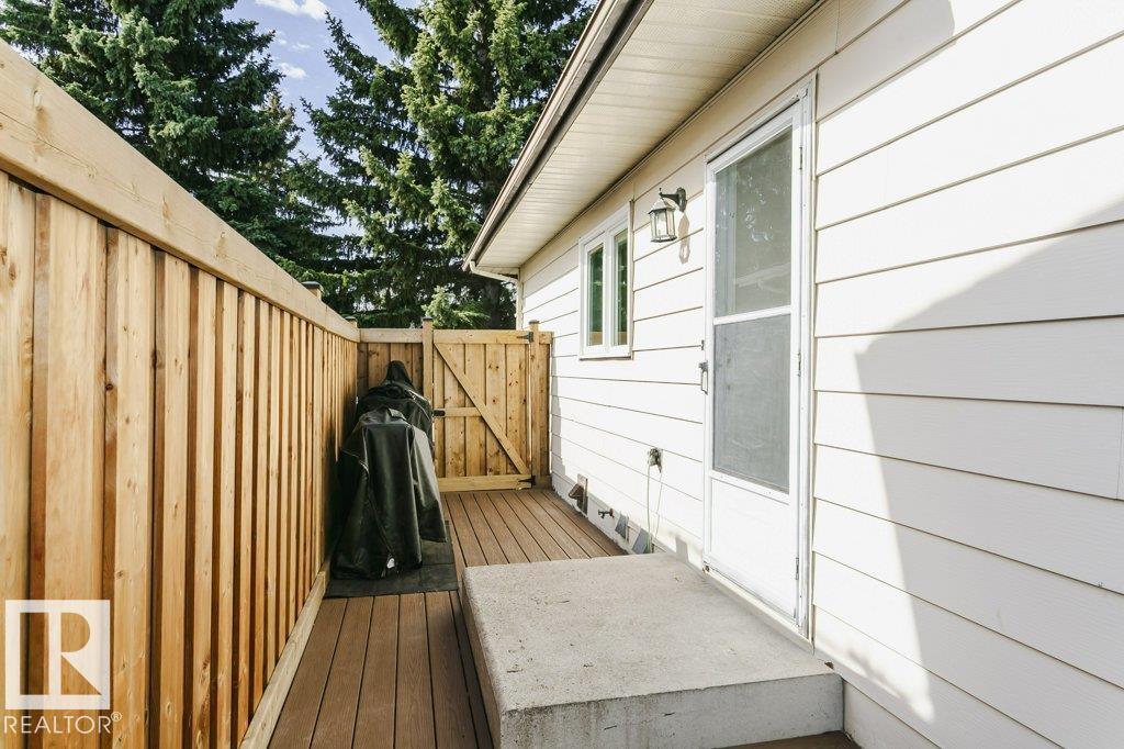 9412 176 AV NW, Edmonton