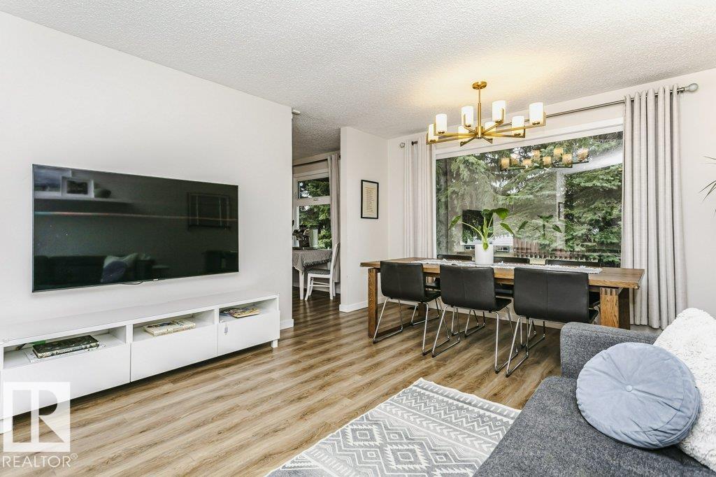 9412 176 AV NW, Edmonton