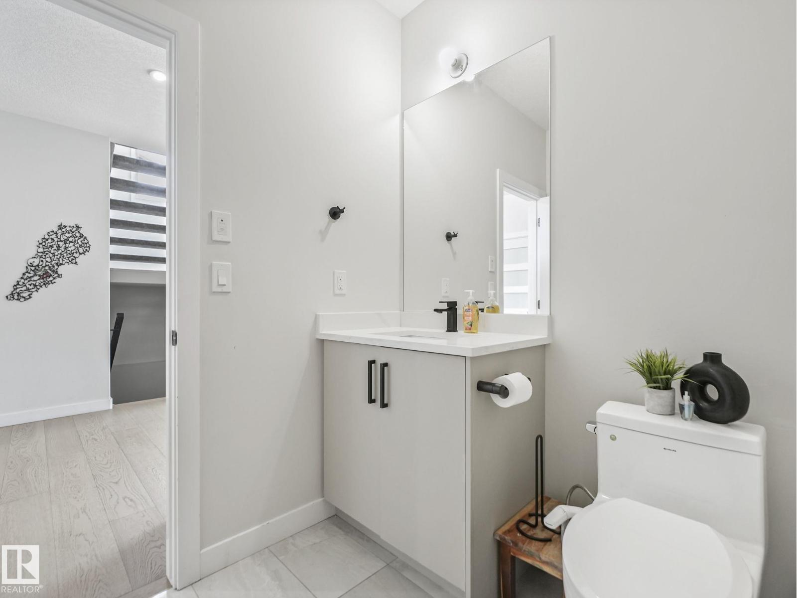 18204 90 ST NW, Edmonton