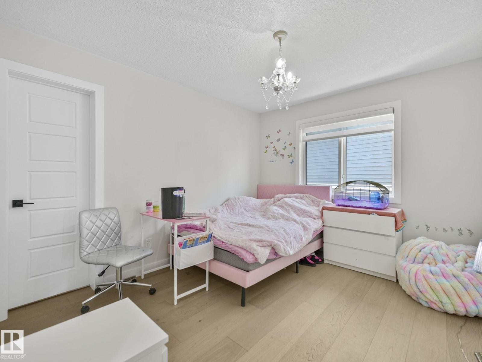 18204 90 ST NW, Edmonton