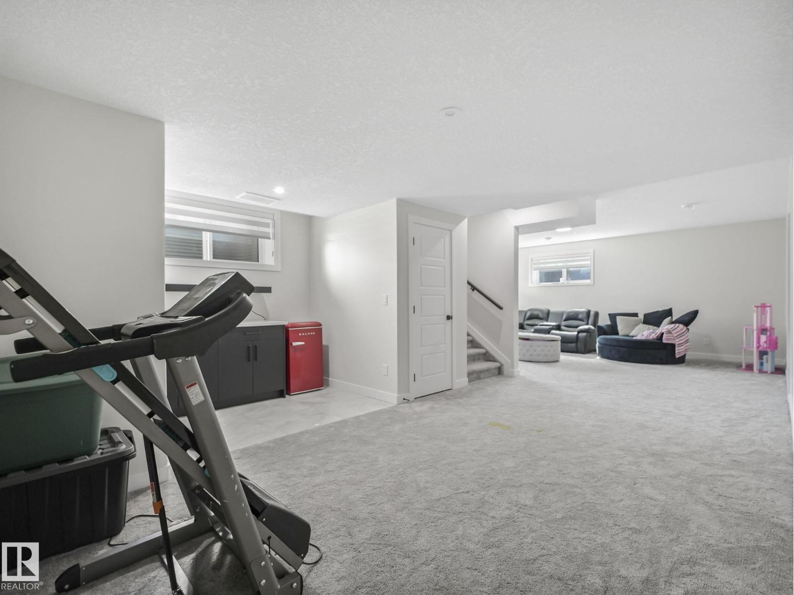 18204 90 ST NW, Edmonton