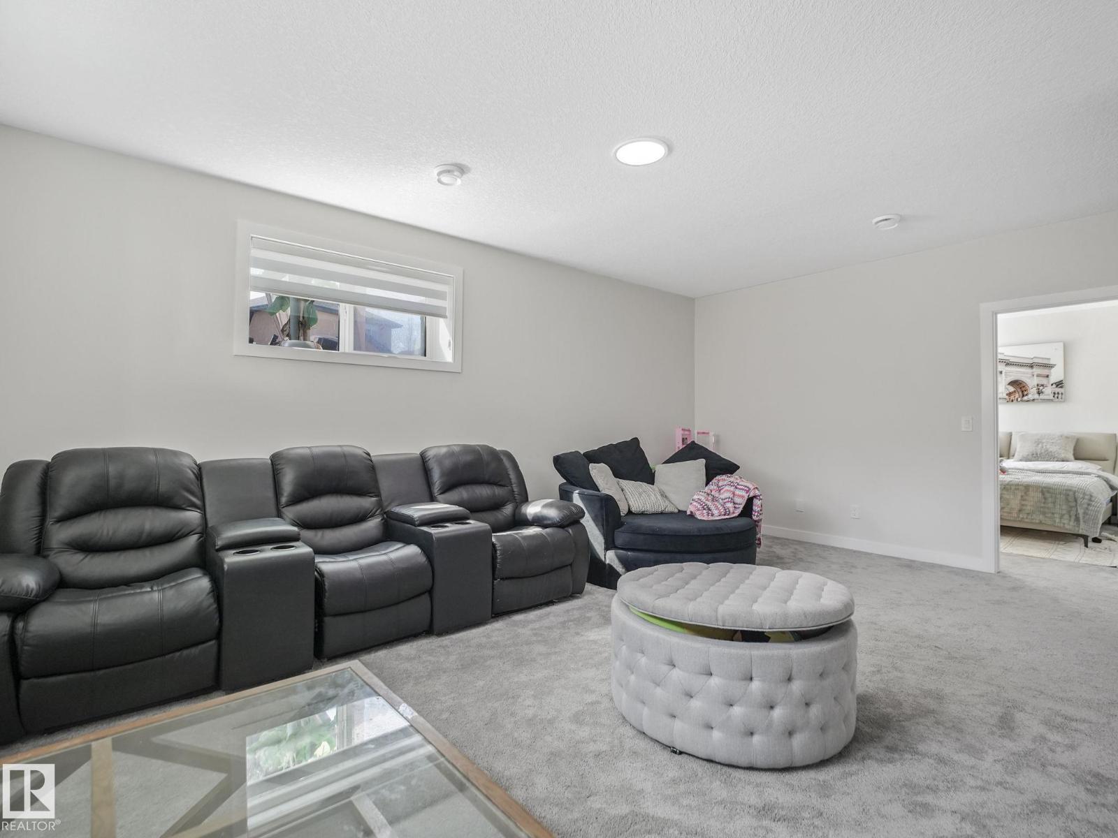 18204 90 ST NW, Edmonton