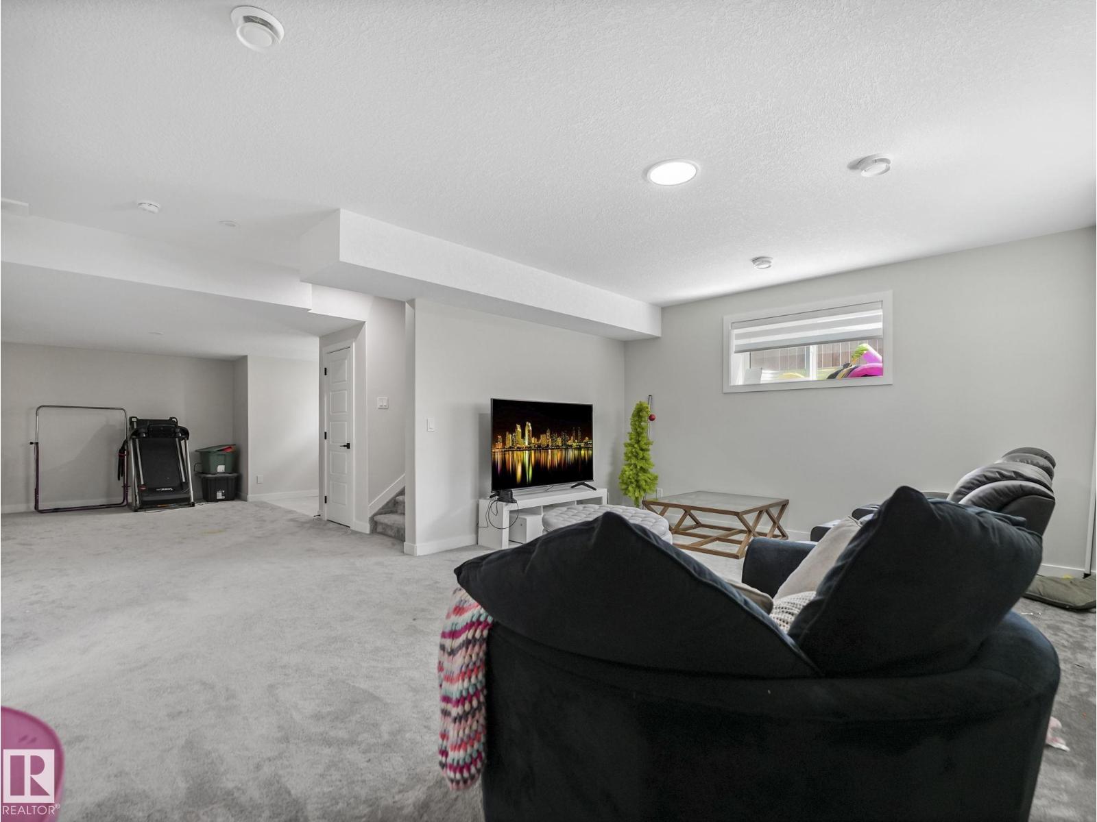 18204 90 ST NW, Edmonton