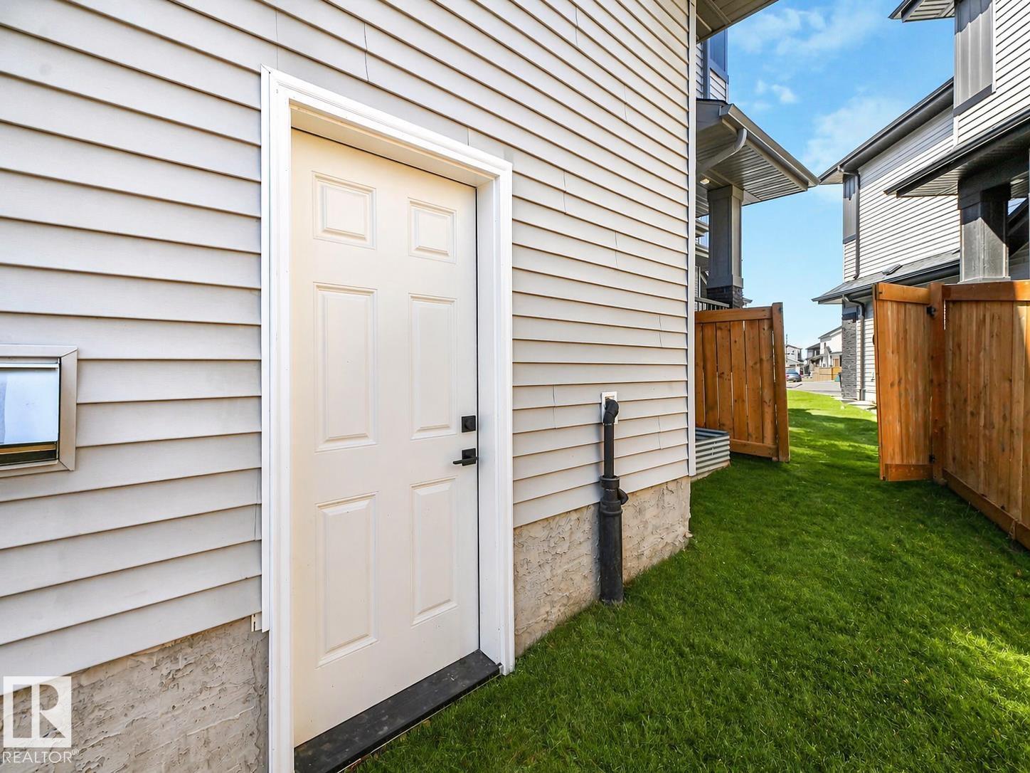 18204 90 ST NW, Edmonton