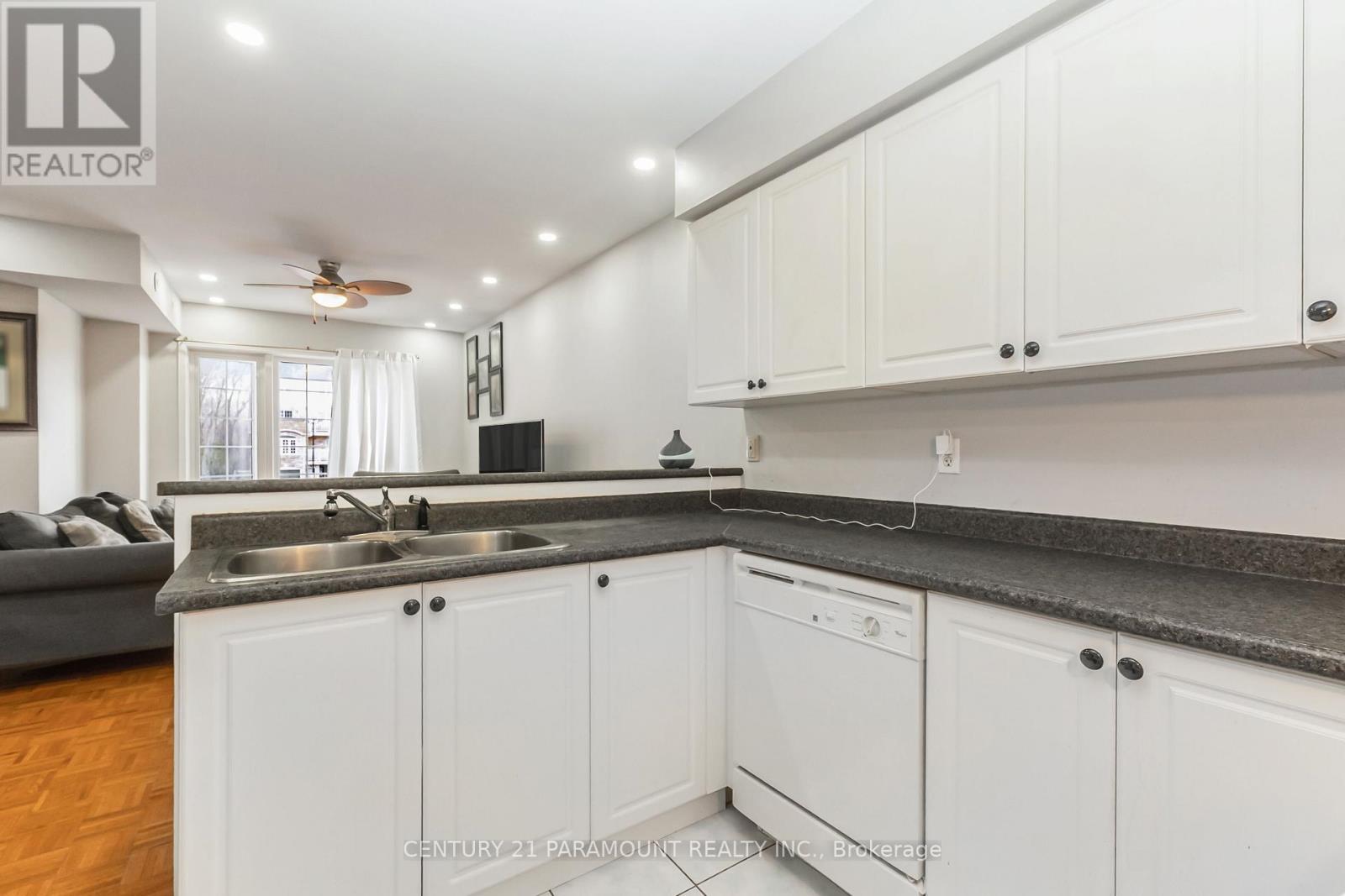 #10 200 MCLEVIN AVENUE - 11