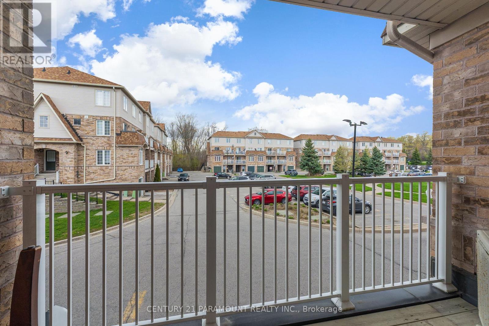 #10 200 MCLEVIN AVENUE - 28