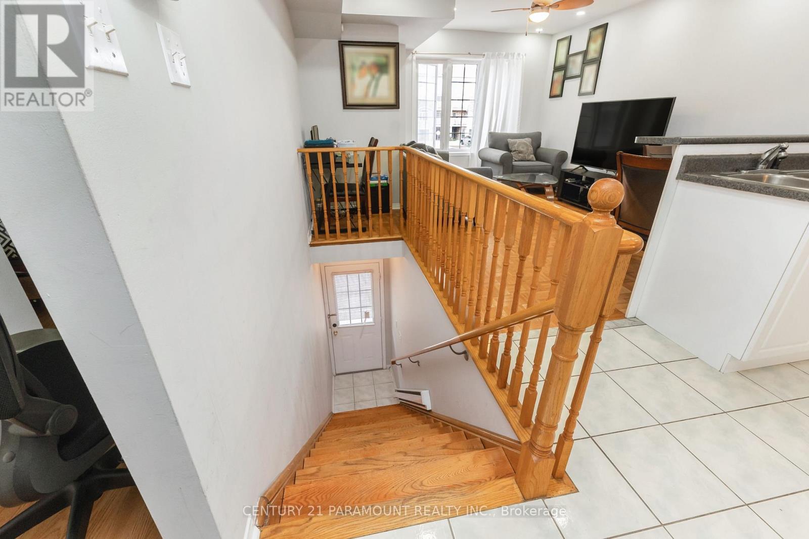 #10 200 MCLEVIN AVENUE - 5