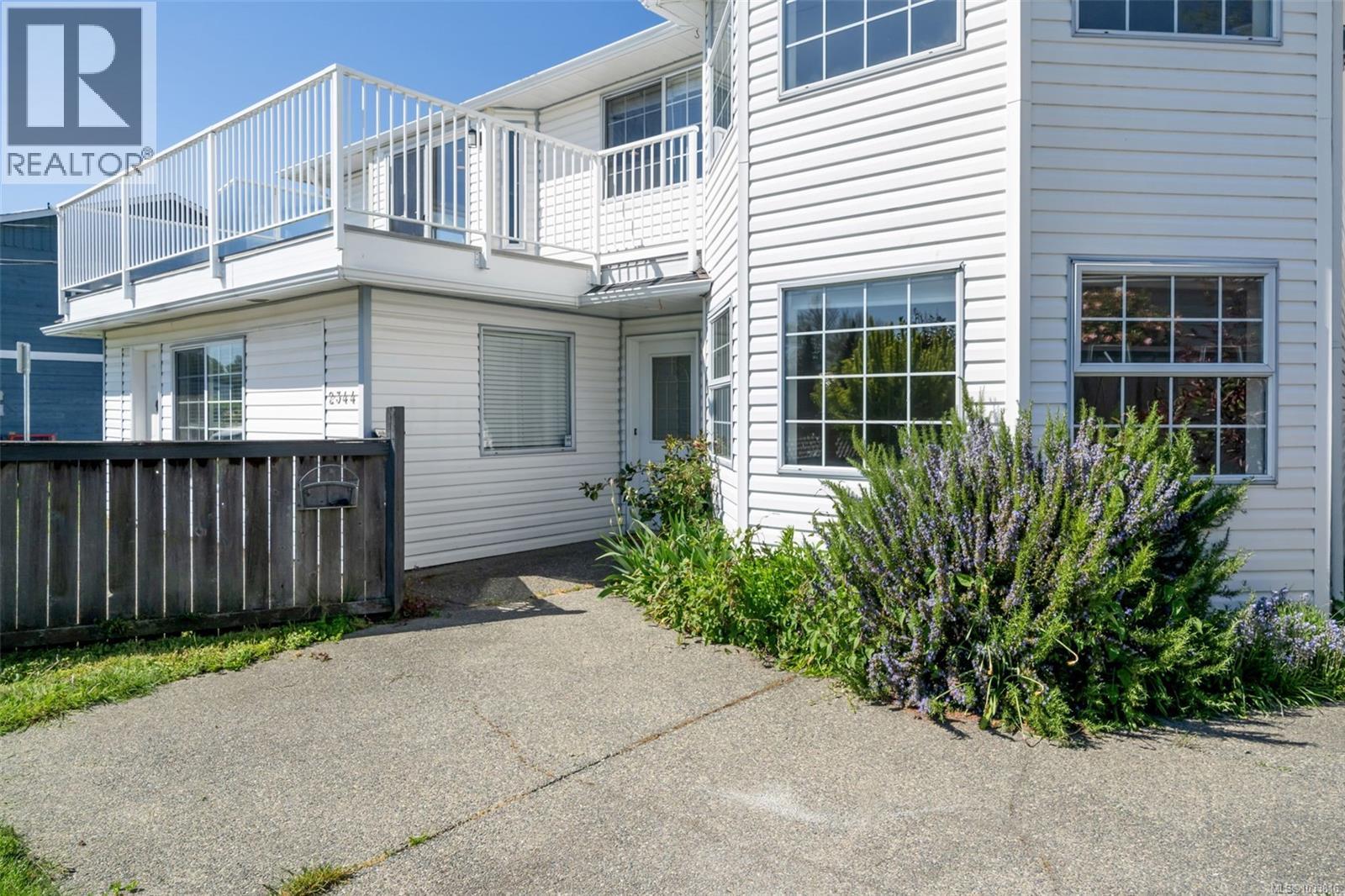 2344 Ocean Ave - 35