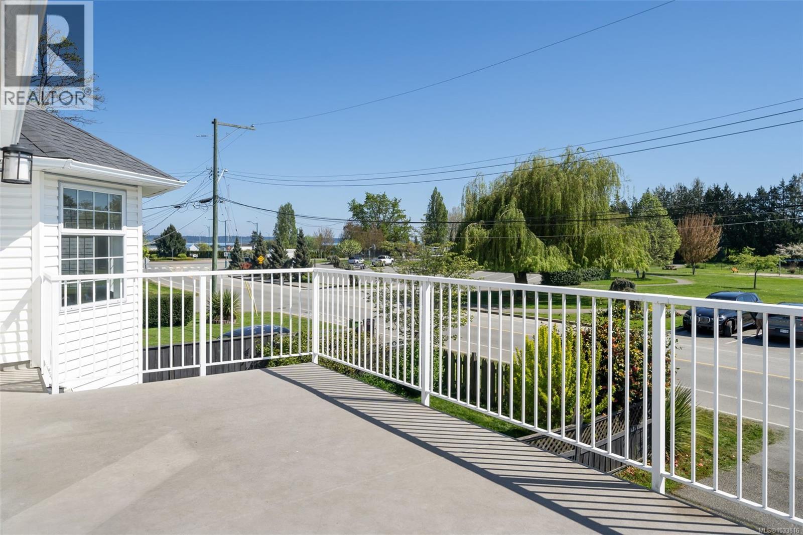 2344 Ocean Ave - 12