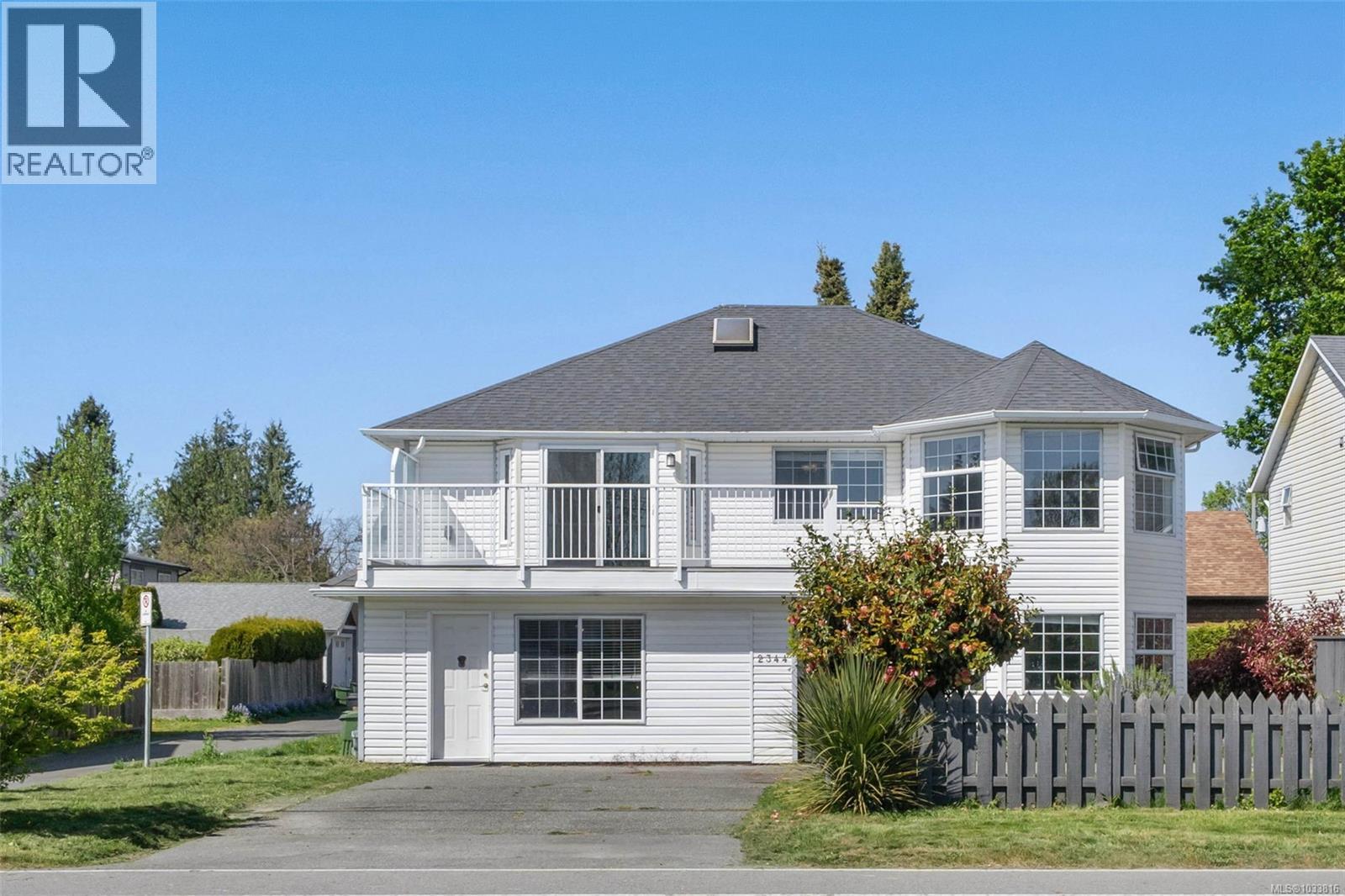 2344 Ocean Ave - 33