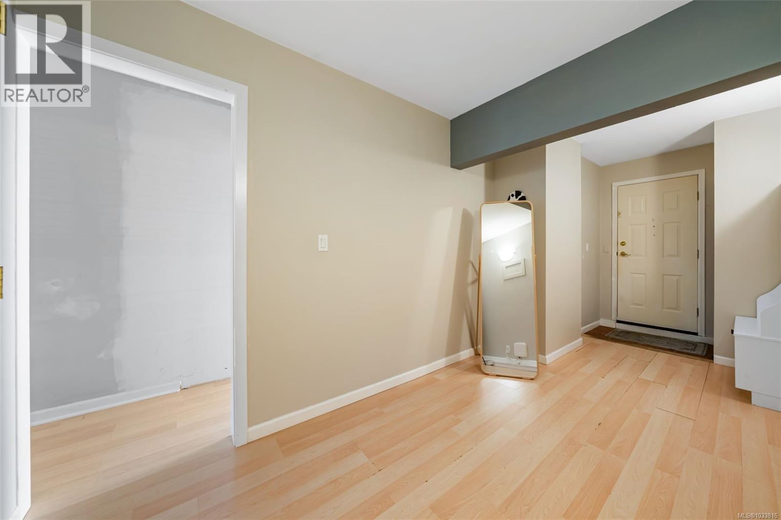2344 Ocean Ave - 23