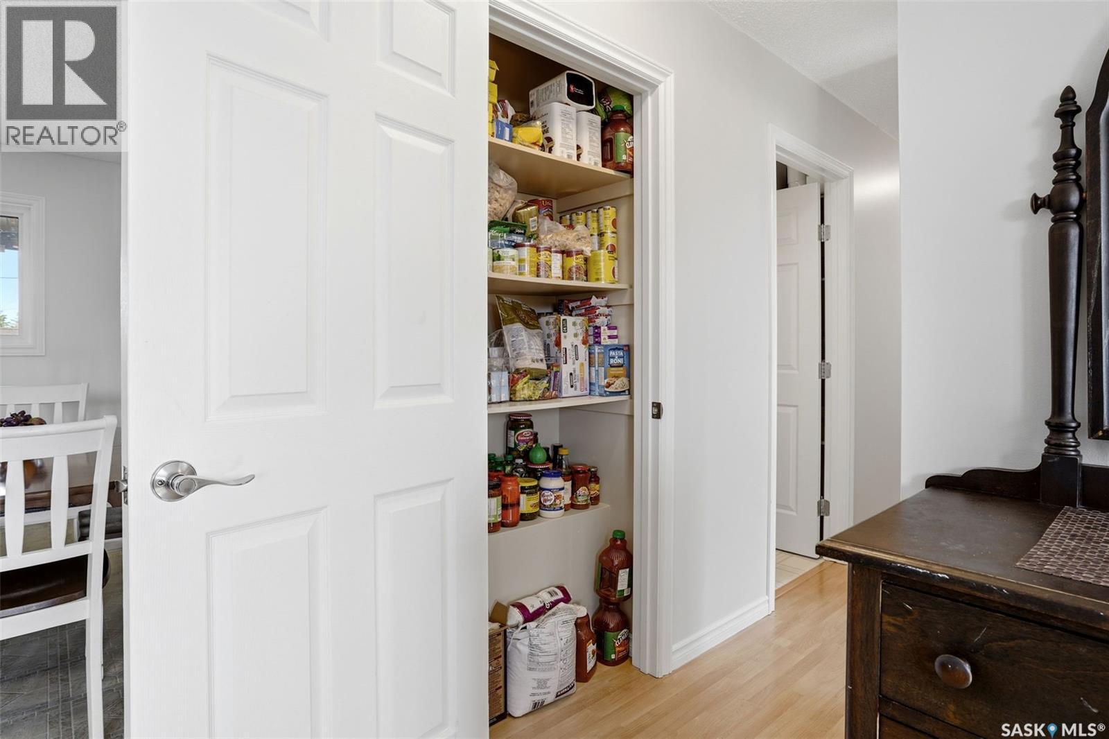 327 Coteau STREET — photo 13