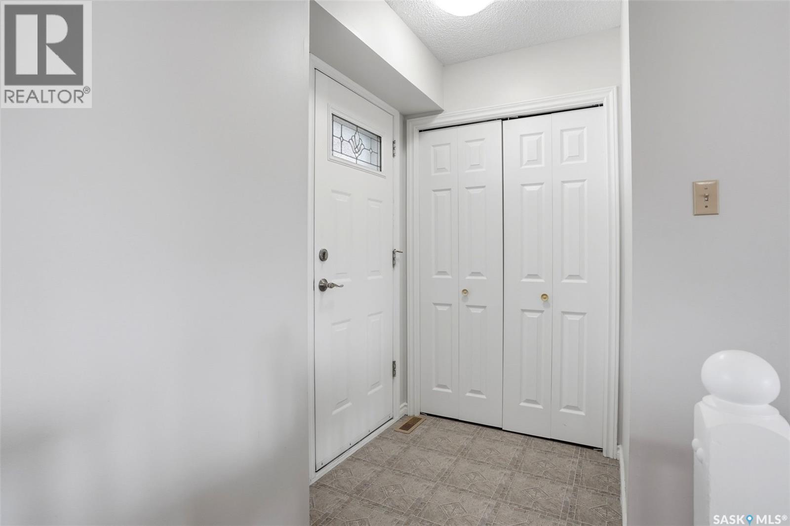327 Coteau STREET — photo 21