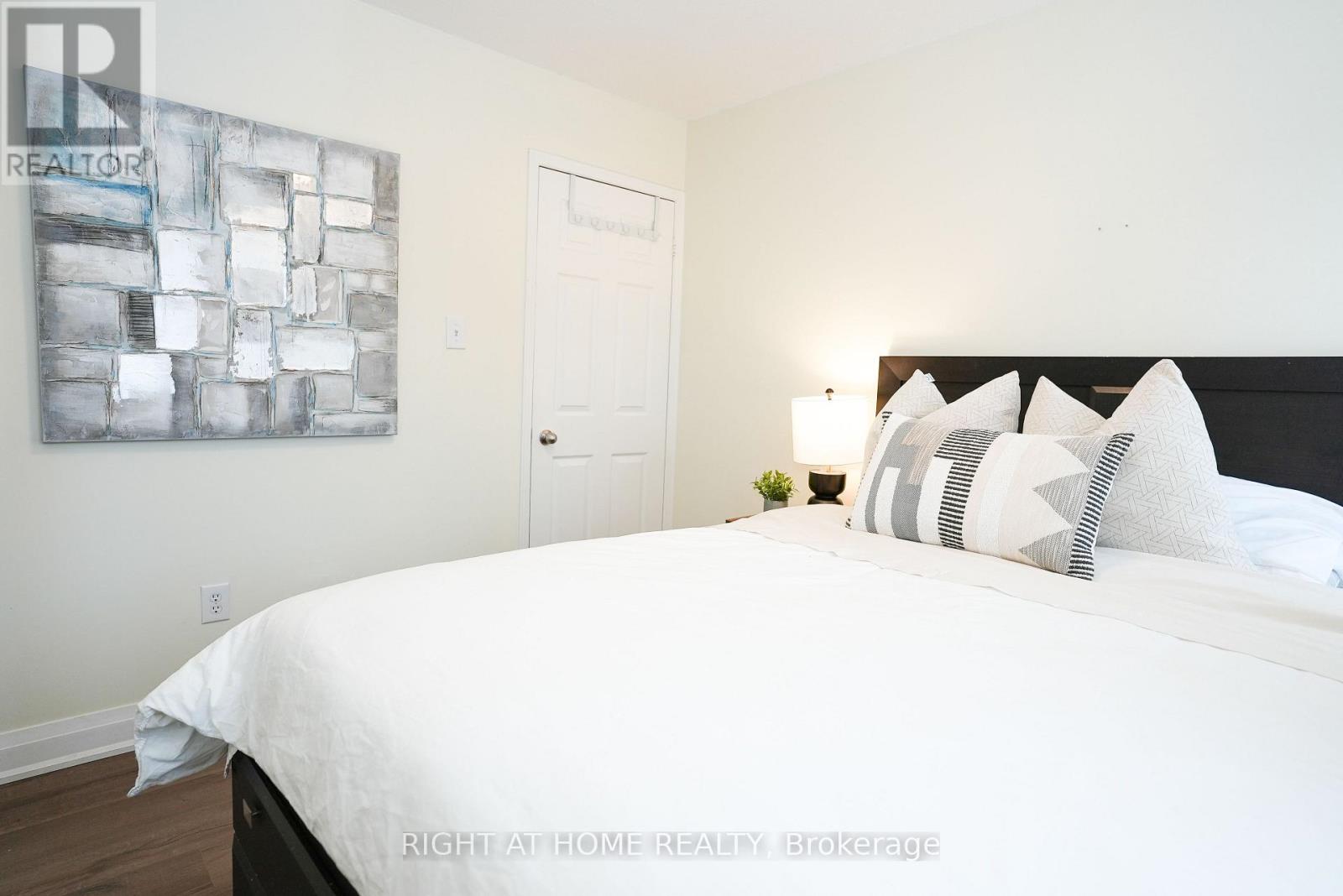 33 MEAGHAN STREET - 42