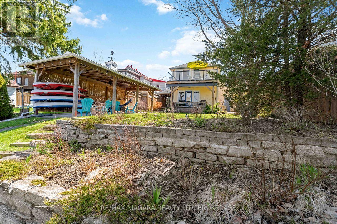 70 RIVERSIDE DRIVE - 12