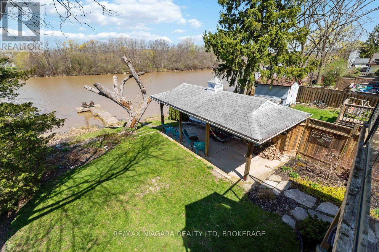 70 RIVERSIDE DRIVE - 15