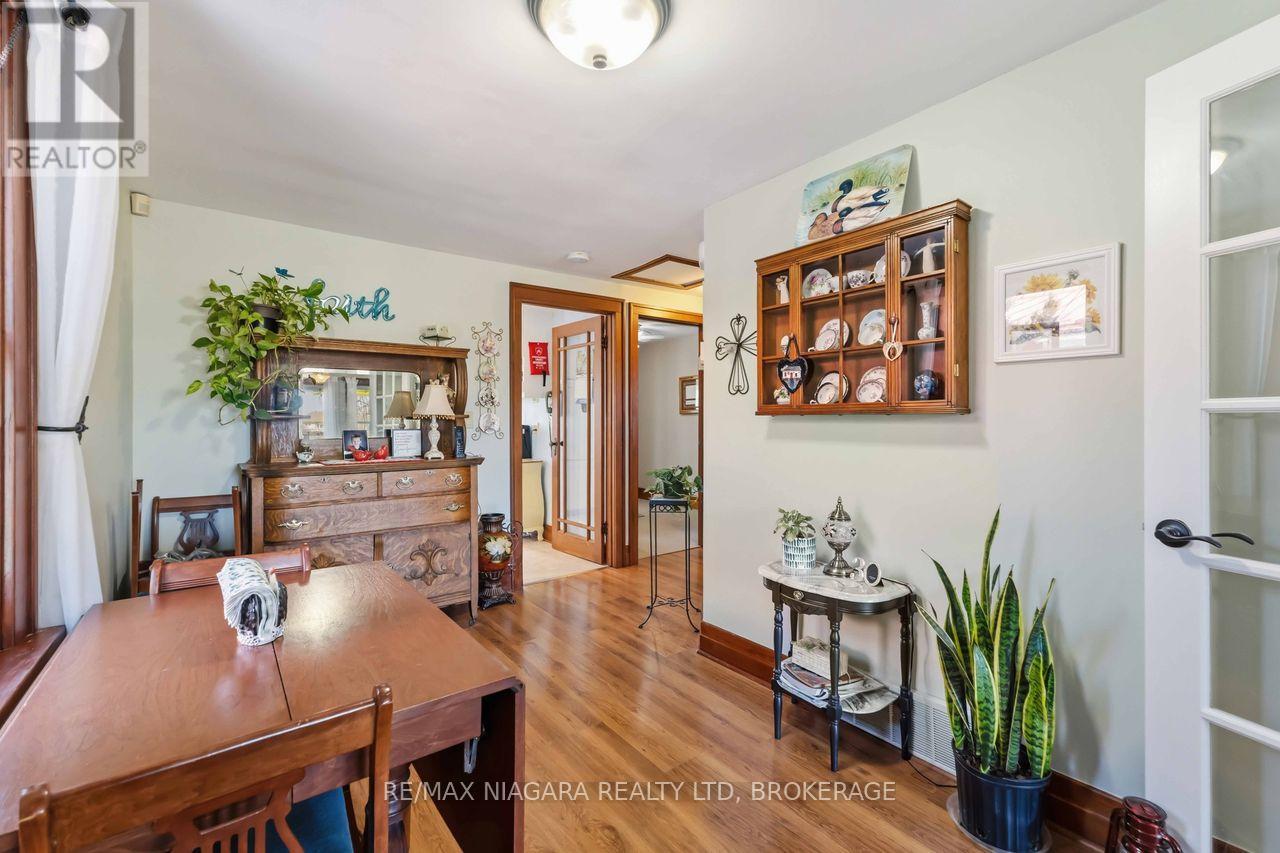 70 RIVERSIDE DRIVE - 22