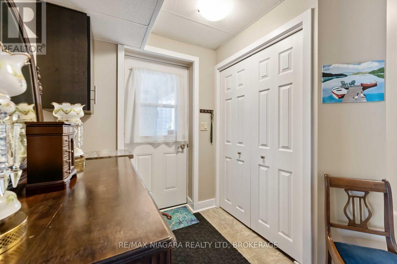 70 RIVERSIDE DRIVE - 27