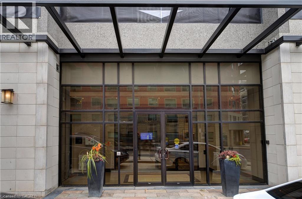 150 MAIN Street W Unit# 411, Hamilton, Ontario, L8P1H8 — Photo 3