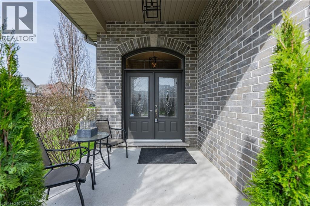 692 HALIFAX Road, Woodstock, Ontario, N4T0G1 — Photo 2