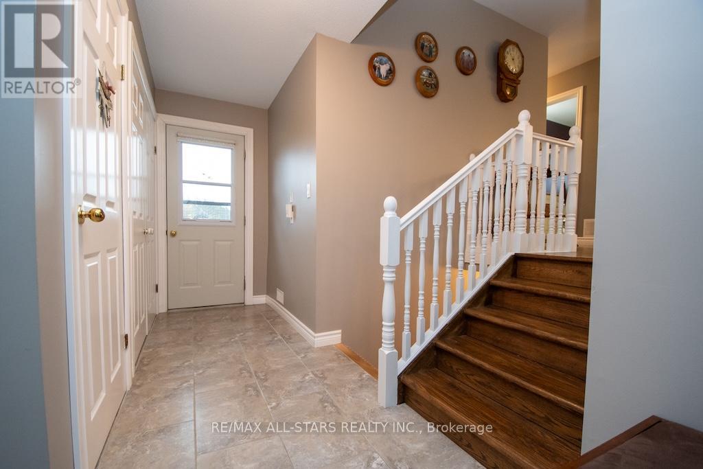 53 HILLSIDE DRIVE - 4