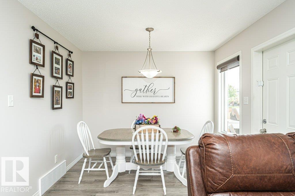 8727 Carson WY SW - 24