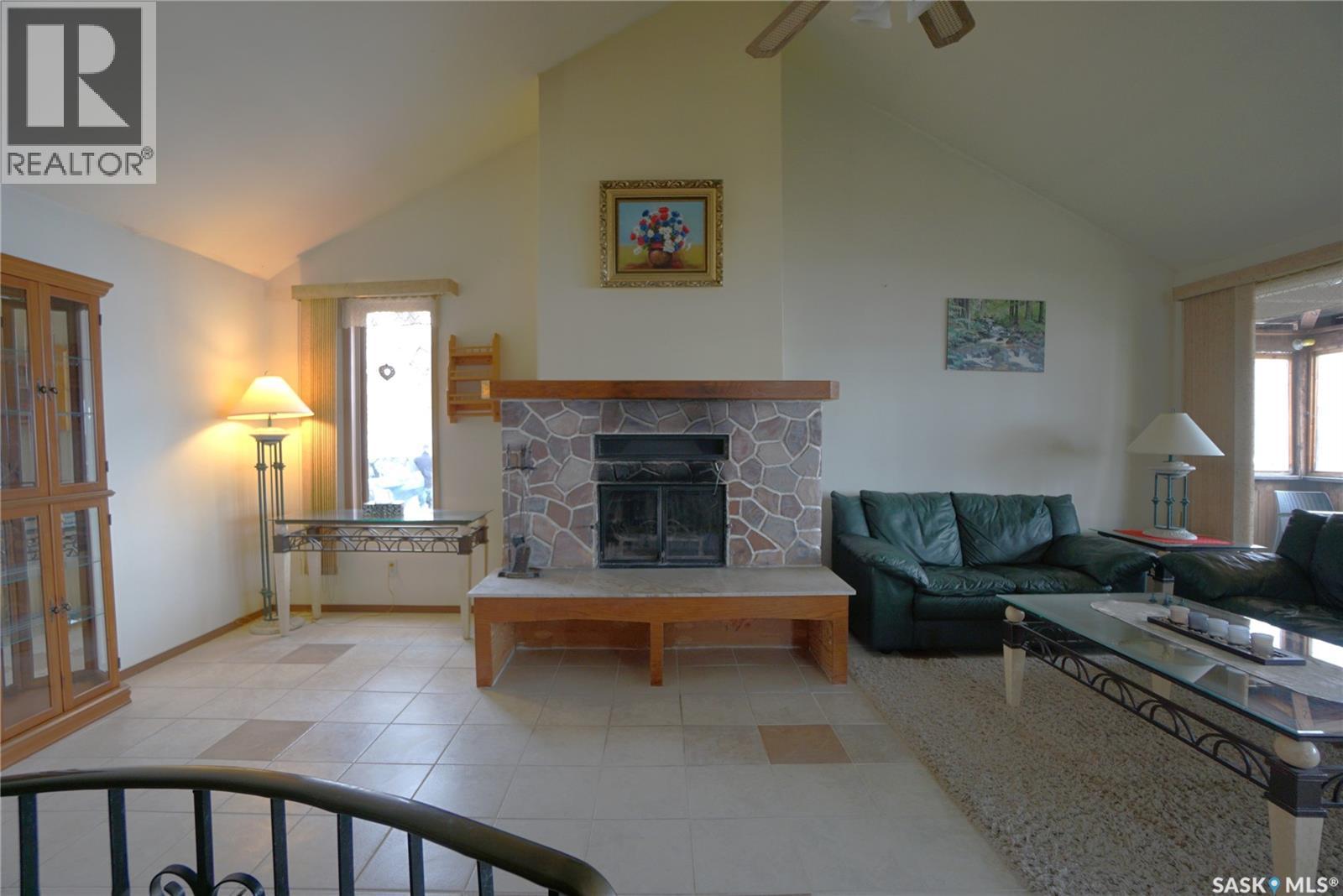 202 Pickerel STREET - 28