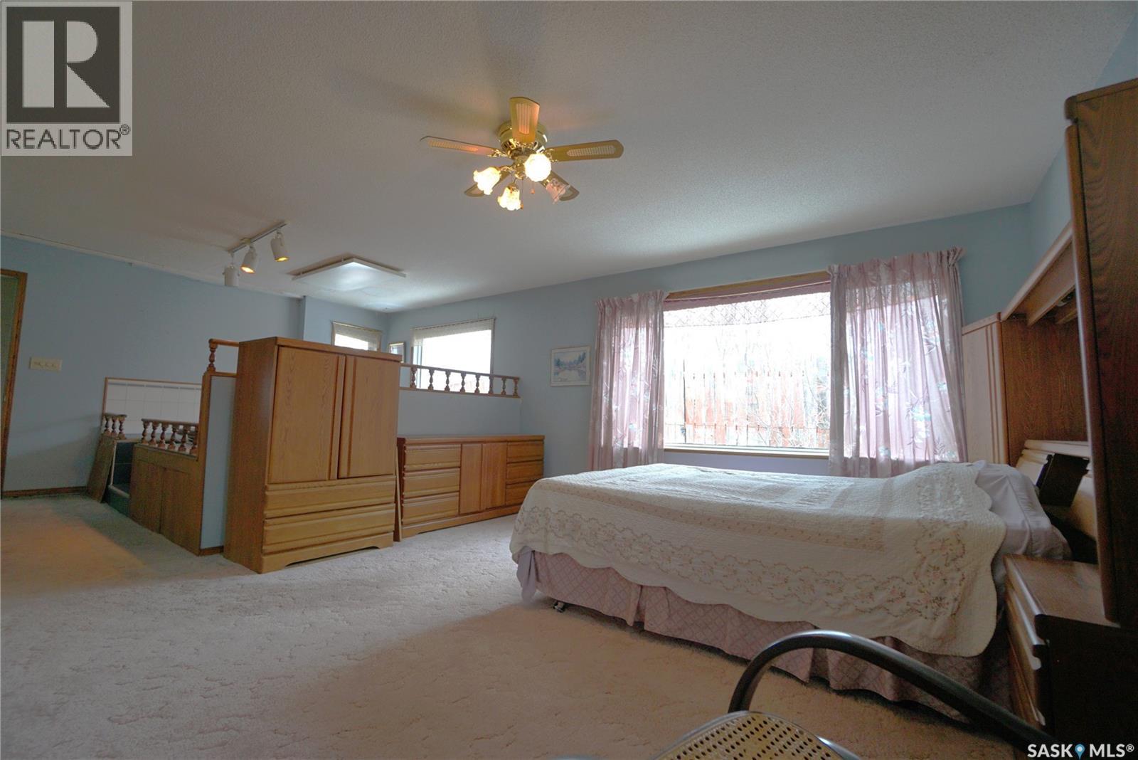 202 Pickerel STREET - 24