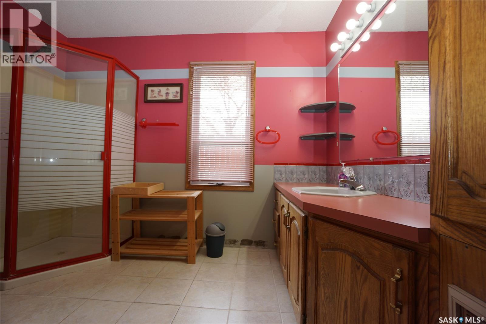 202 Pickerel STREET - 16