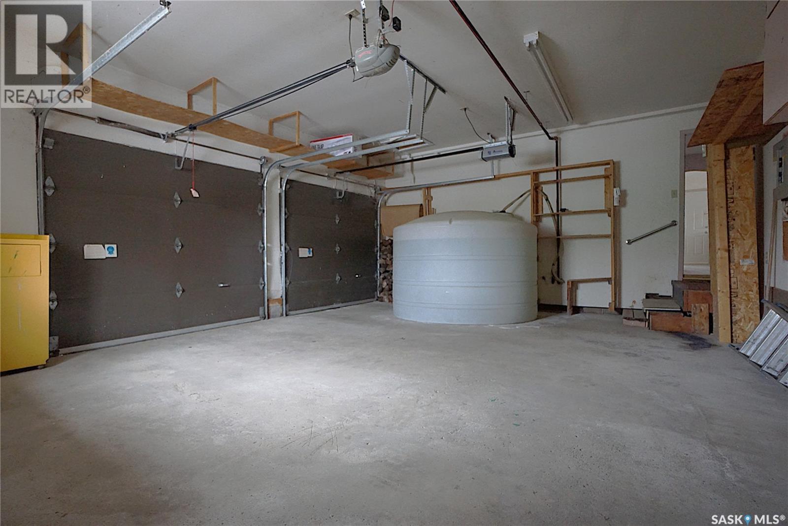 202 Pickerel STREET - 43