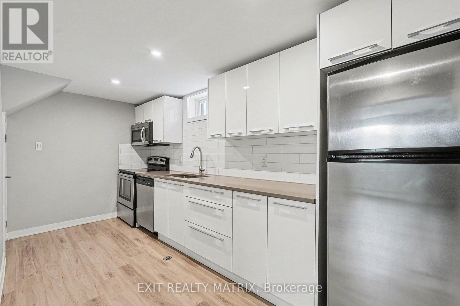 91 SHELDRAKE DRIVE - 21