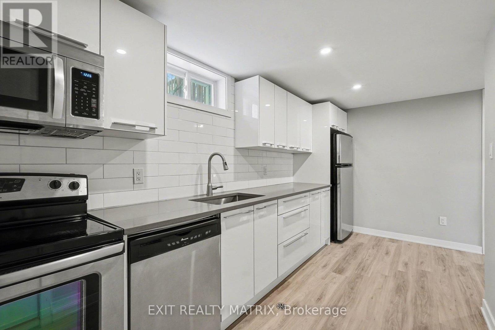 91 SHELDRAKE DRIVE - 22