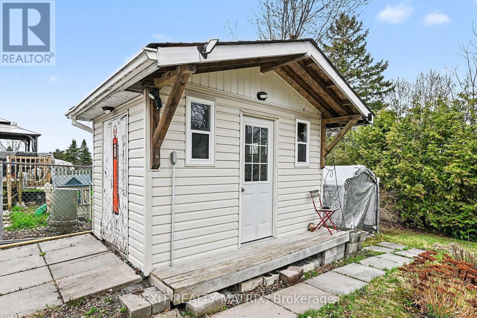 91 SHELDRAKE DRIVE - 36