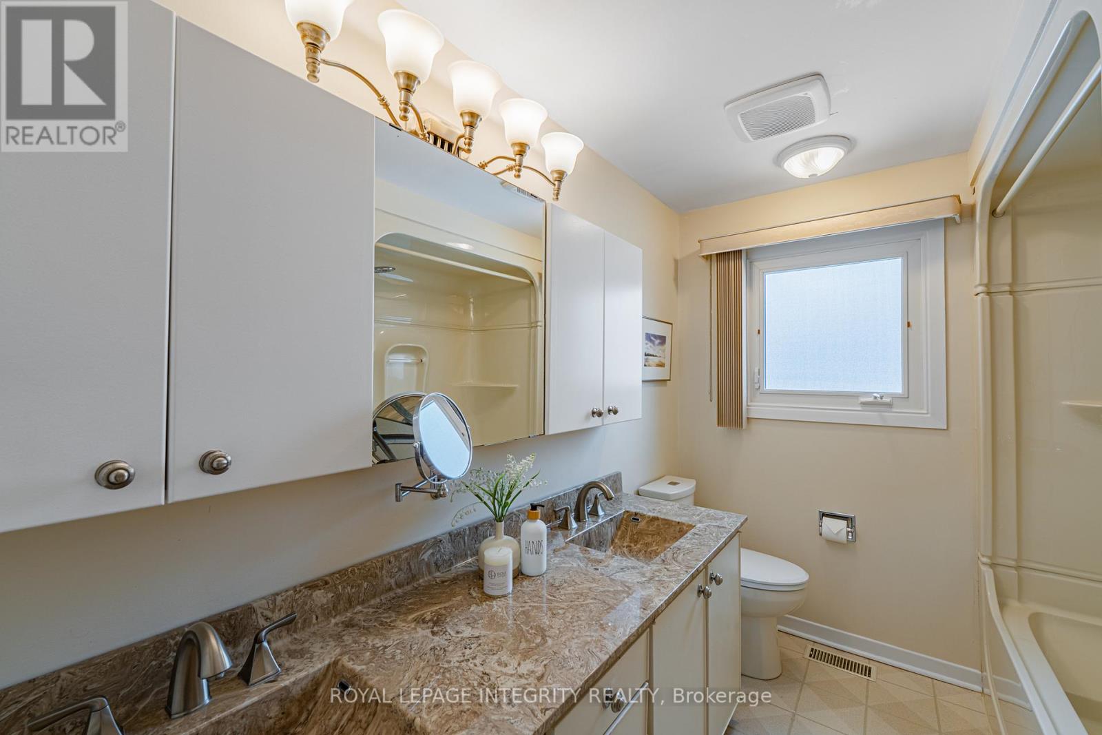 664 GLENHURST CRESCENT - 20