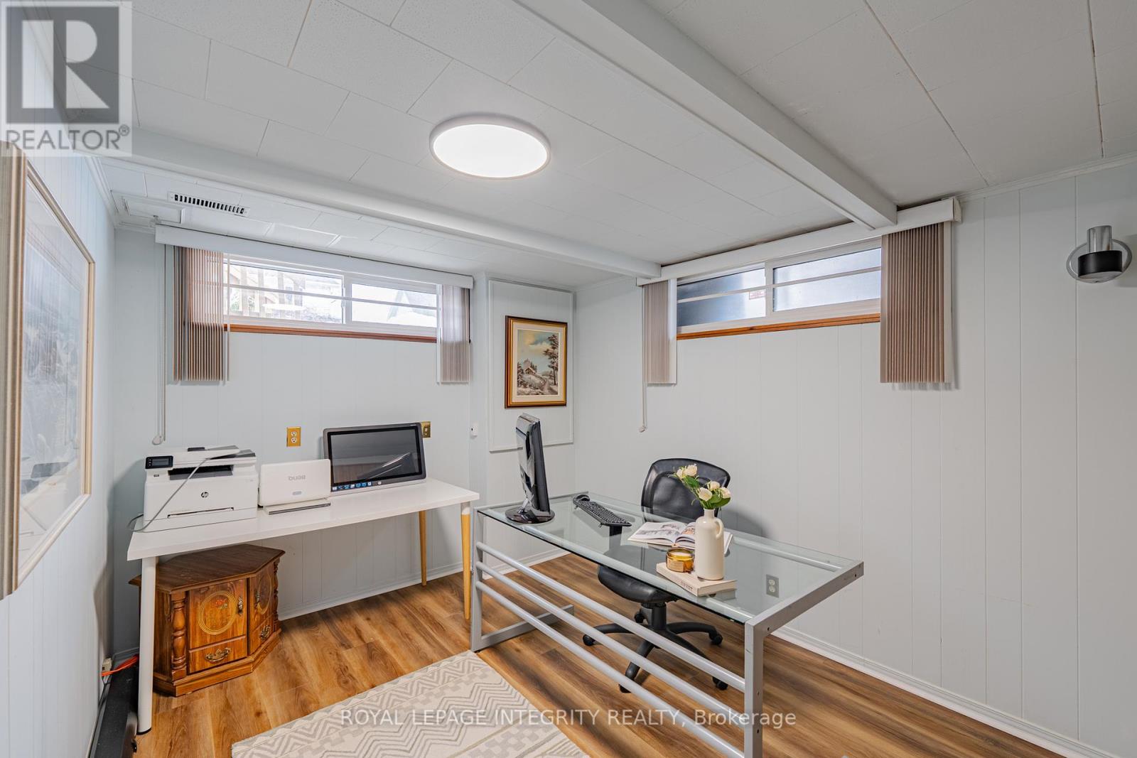 664 GLENHURST CRESCENT - 27