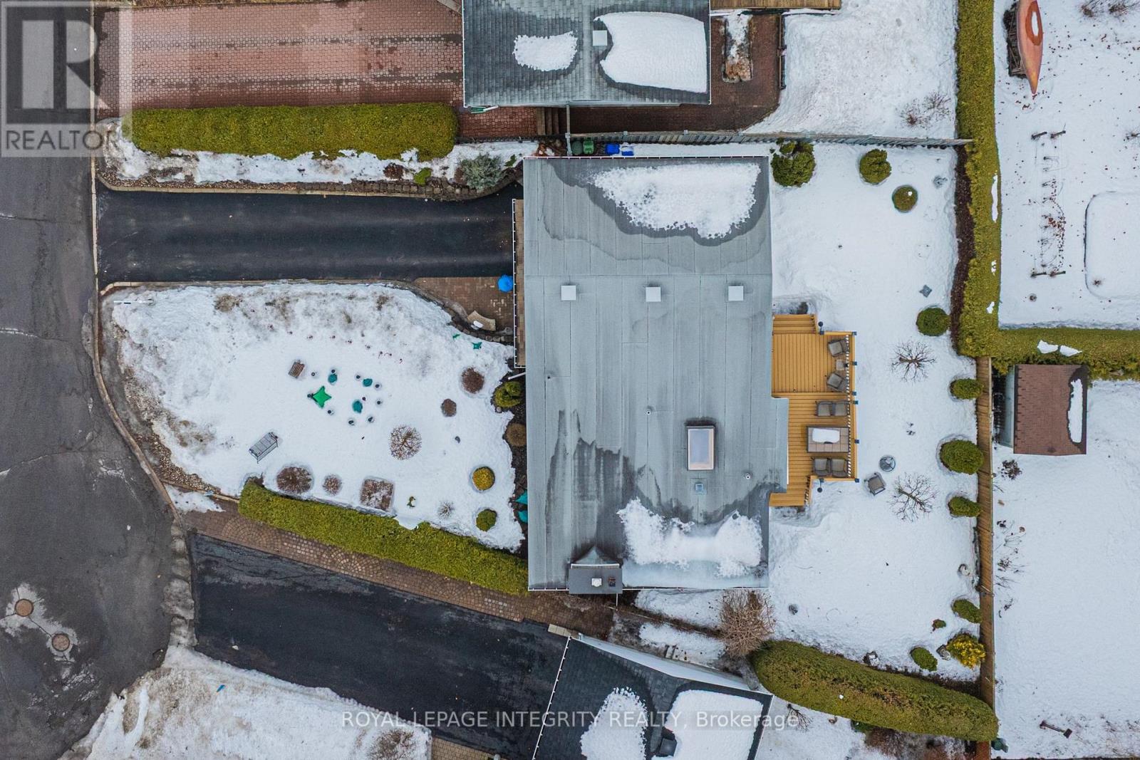 664 GLENHURST CRESCENT - 29