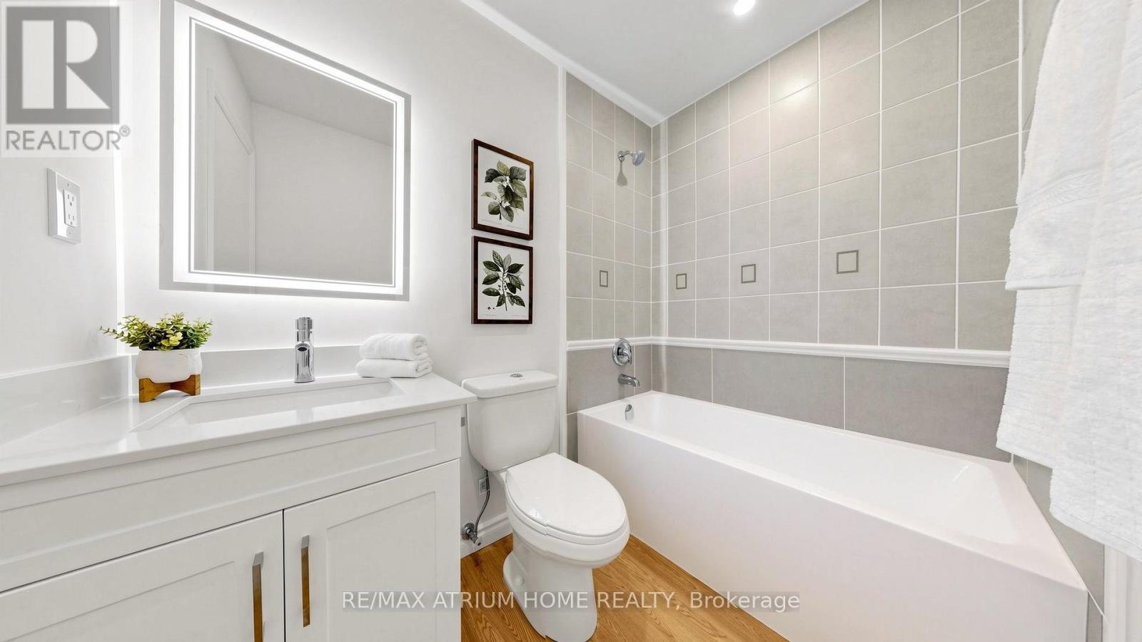 13 APPLEGATE CRESCENT - 26