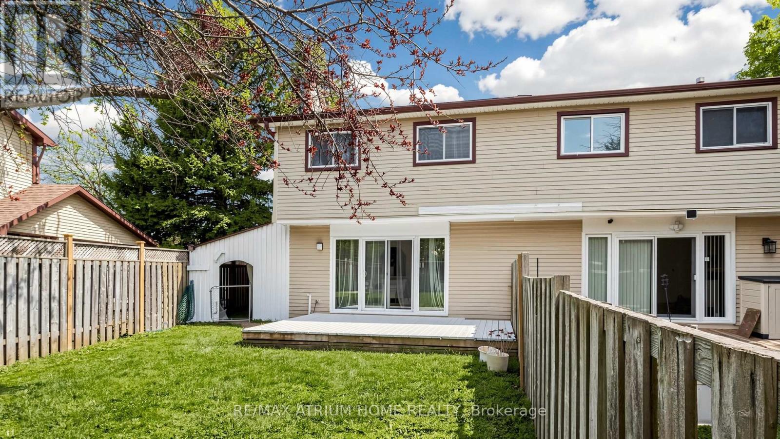 13 APPLEGATE CRESCENT - 32