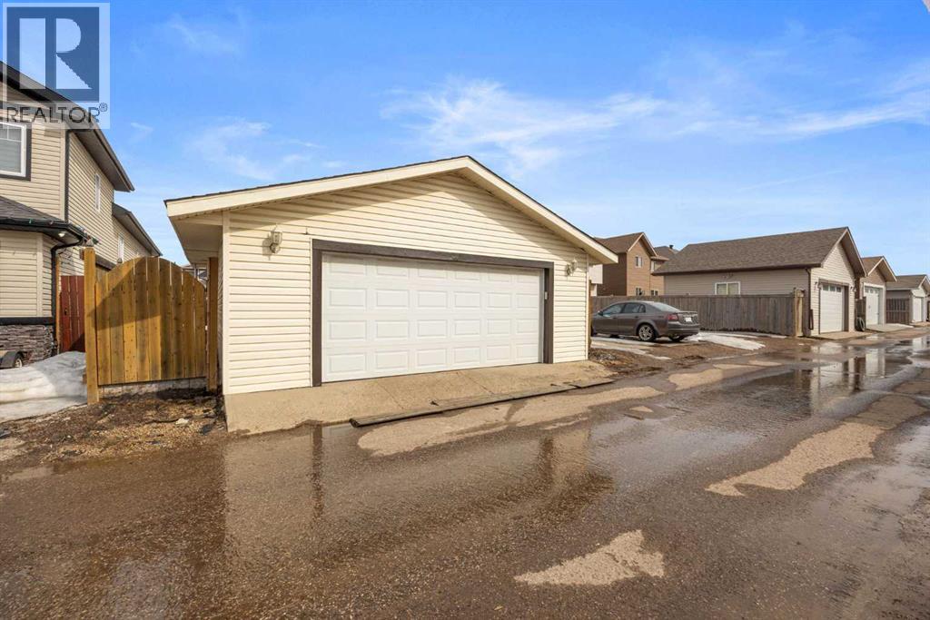 152 Blue Jay Road, Fort McMurray